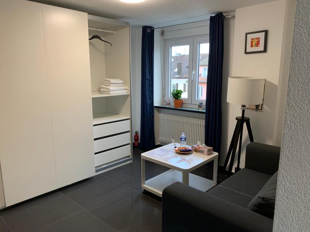 Guenstiges Privatzimmer Lörrach Zewnętrze zdjęcie