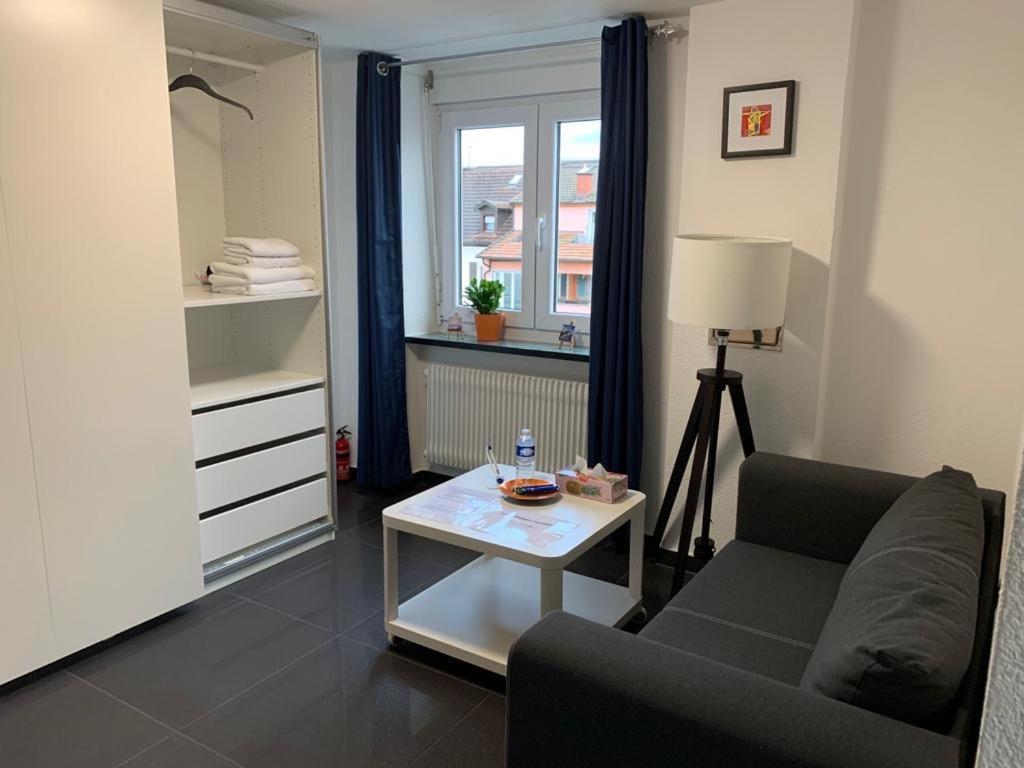Guenstiges Privatzimmer Lörrach Zewnętrze zdjęcie